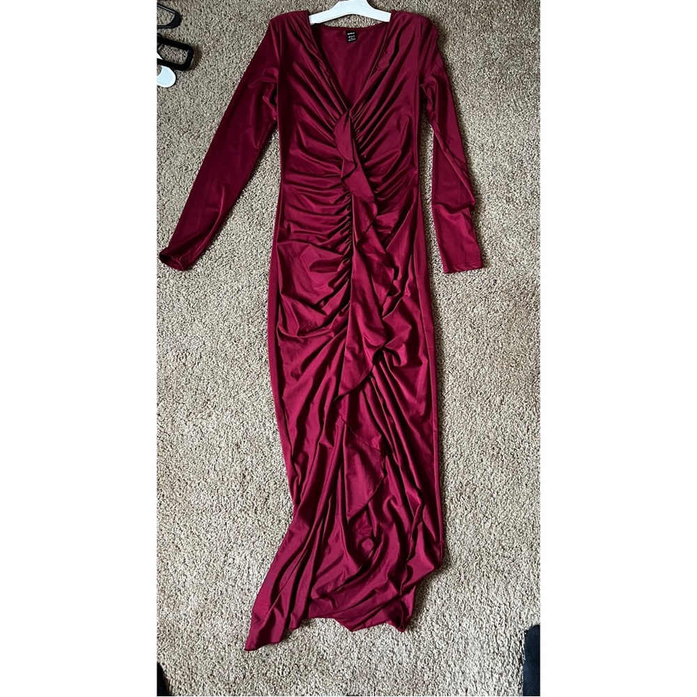 Size 2 Stretchy Long Sleeve Evening Dress